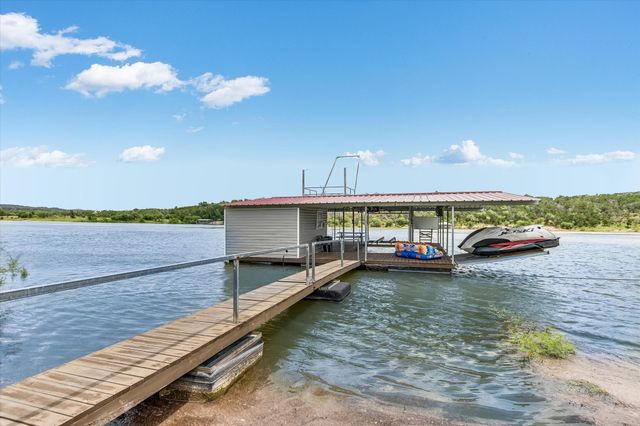 481 Chimney Cove Drive, Marble Falls, TX 78654