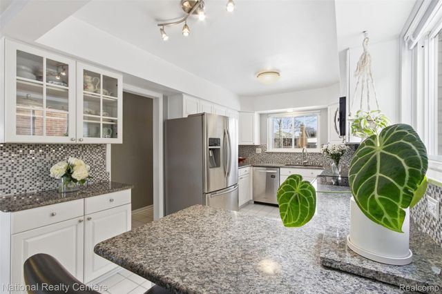 3019 Clawson Avenue, Royal Oak, MI 48073