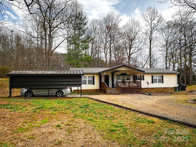 14 Westfield Trace, Franklin, NC 28734