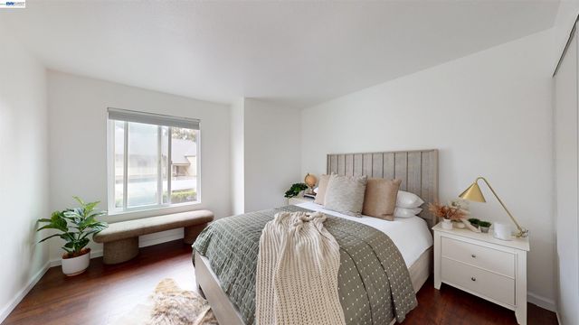 683 Newbury Ln 274, Hayward, CA 94544