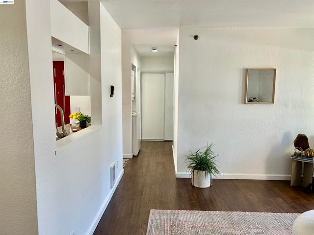 683 Newbury Ln 274, Hayward, CA 94544