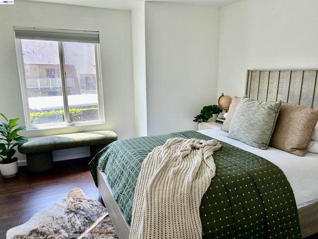 683 Newbury Ln 274, Hayward, CA 94544