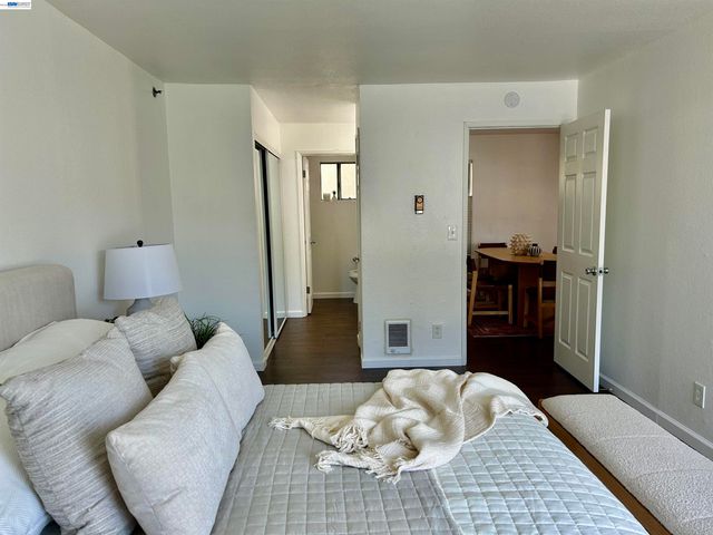 683 Newbury Ln 274, Hayward, CA 94544
