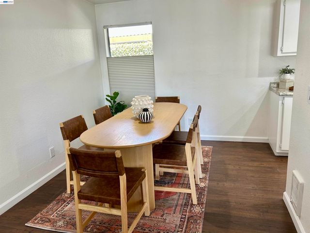 683 Newbury Ln 274, Hayward, CA 94544