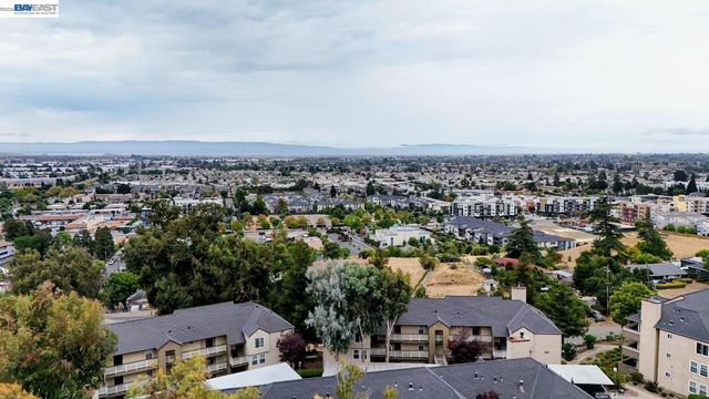 683 Newbury Ln 274, Hayward, CA 94544