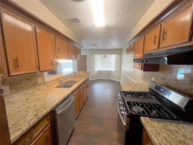 430 Breeze Park Drive, Houston, TX 77015