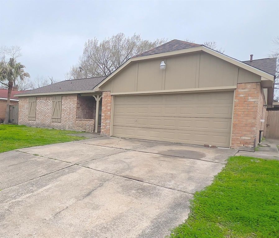 430 Breeze Park Drive, Houston, TX 77015