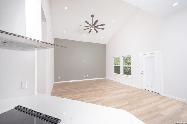 11215 Link, San Antonio, TX 78213