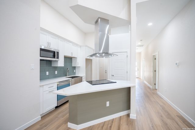 11215 Link, San Antonio, TX 78213