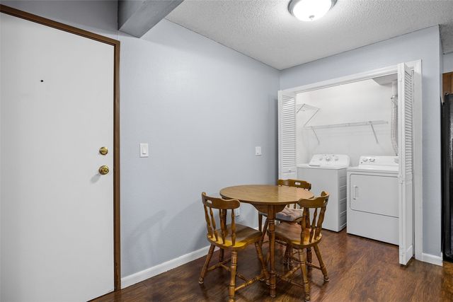 142 Elm Ridge Drive, North Liberty, IA 52317