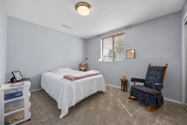 142 Elm Ridge Drive, North Liberty, IA 52317