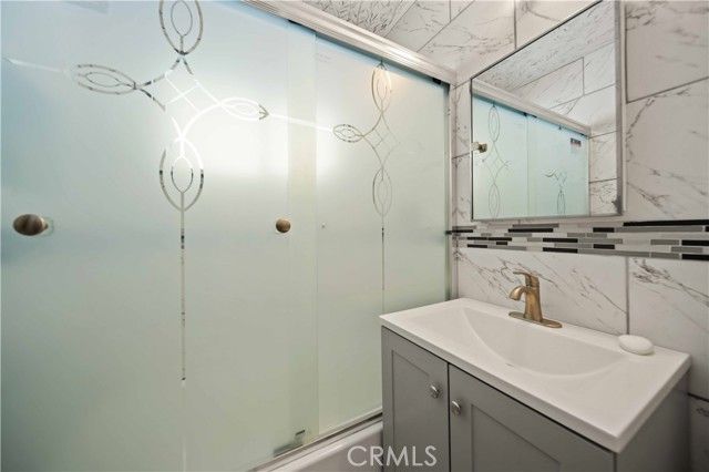 225 W French Avenue, Ridgecrest, CA 93555