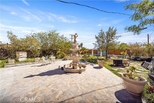 225 W French Avenue, Ridgecrest, CA 93555