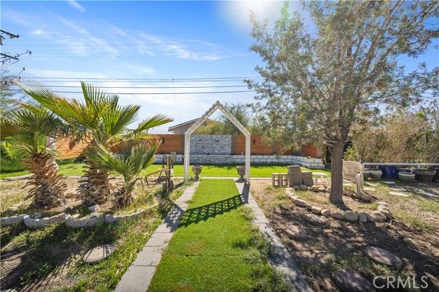 225 W French Avenue, Ridgecrest, CA 93555