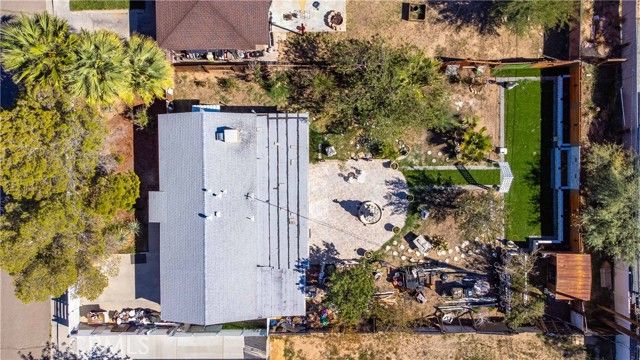 225 W French Avenue, Ridgecrest, CA 93555