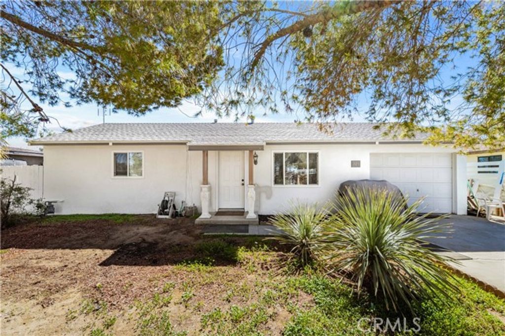 225 W French Avenue, Ridgecrest, CA 93555