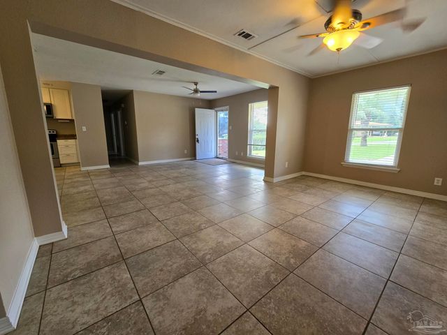 6202 Fairview Dr, Pensacola, FL 32505