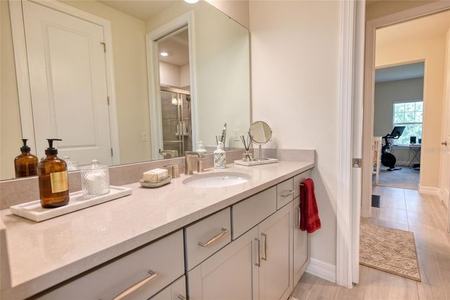 8059 LEAF GROVE CIRCLE, Orlando, FL 32836