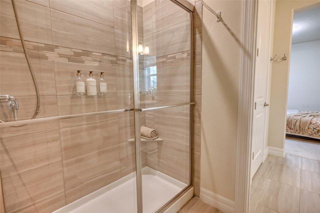 8059 LEAF GROVE CIRCLE, Orlando, FL 32836