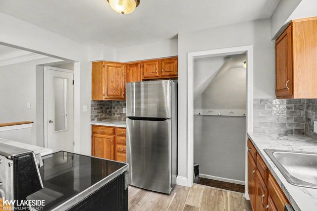 605 S Campbell Street, Royal Oak, MI 48067