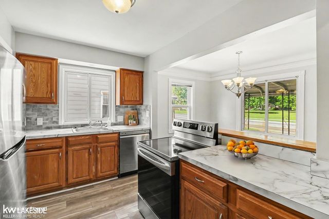605 S Campbell Street, Royal Oak, MI 48067
