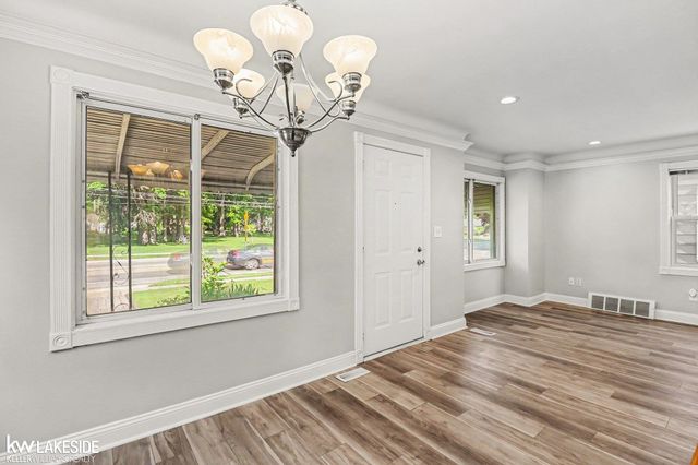 605 S Campbell Street, Royal Oak, MI 48067