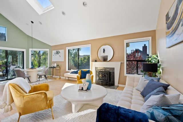 953 Shoreline Drive, San Mateo, CA 94404