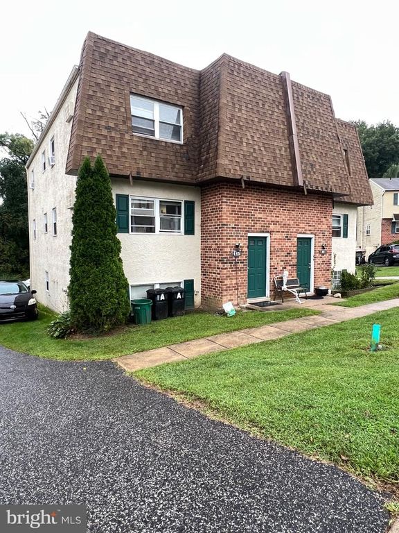 135 MEADOWBROOK LN, Brookhaven, PA 19015 — photo 3
