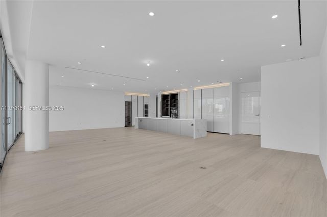 5 Grove Isle Drive S203, Coconut Grove, FL 33133