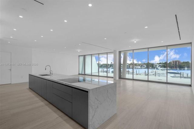 5 Grove Isle Drive S203, Coconut Grove, FL 33133