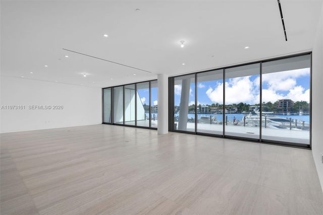 5 Grove Isle Drive S203, Coconut Grove, FL 33133