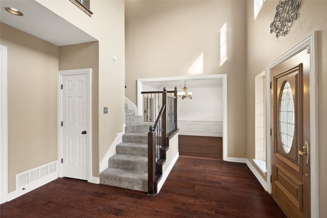 5000 Bridgewater Drive, Arlington, TX 76017