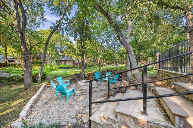 5000 Bridgewater Drive, Arlington, TX 76017