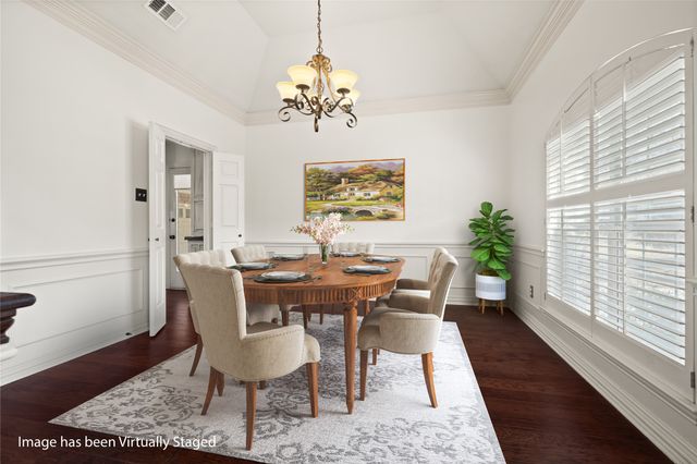 5000 Bridgewater Drive, Arlington, TX 76017