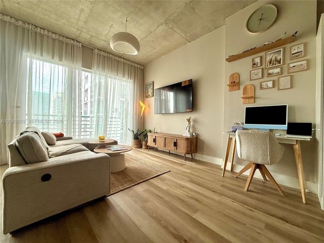 133 NE 2nd Avenue 2405, Miami, FL 33132