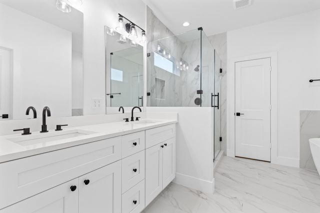 8403 Sunnyhill Street, Houston, TX 77088