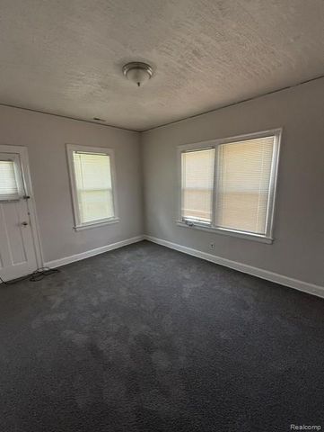 3032 Fullerton Street, Detroit, MI 48238