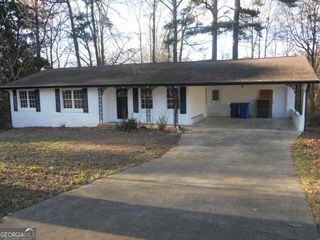 545 Oak Valley Drive, Riverdale, GA 30274