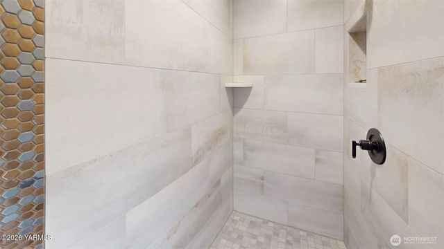 4606 W Larch Avenue, Yakima, WA 98903