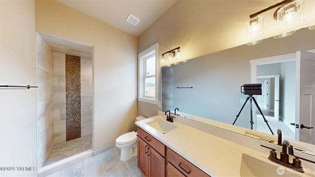 4606 W Larch Avenue, Yakima, WA 98903