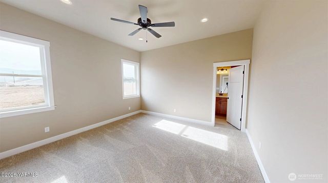 4606 W Larch Avenue, Yakima, WA 98903