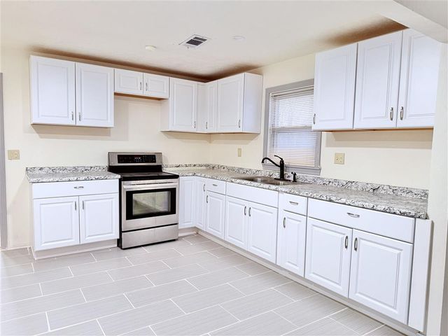 2926 6Th St Street, Lake Charles, LA 70615