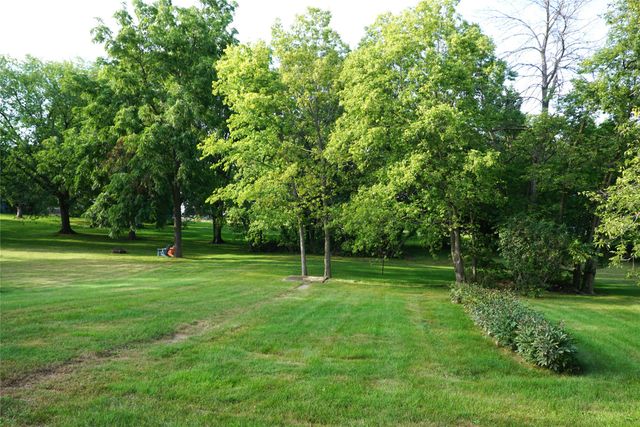 513 W Hutchings Street, Winterset, IA 50273