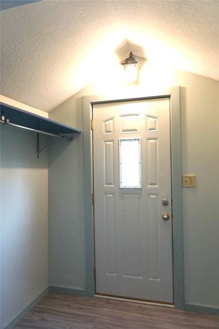 513 W Hutchings Street, Winterset, IA 50273