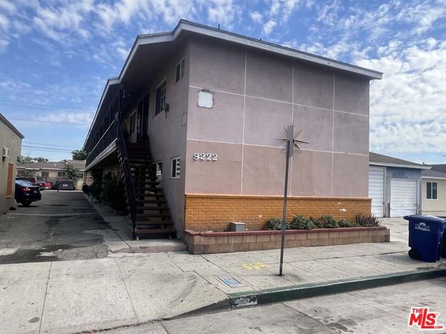 9222 California Avenue, South Gate, CA 90280