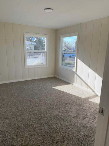 1324 Trenary Way, Modesto, CA 95354