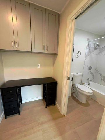 1324 Trenary Way, Modesto, CA 95354