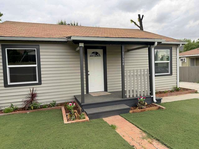 1324 Trenary Way, Modesto, CA 95354