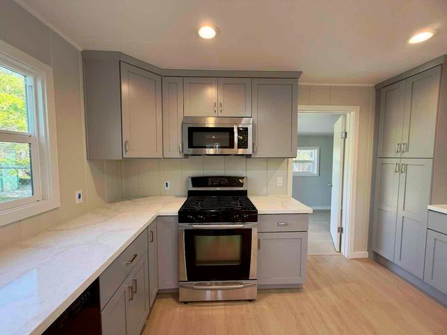 1324 Trenary Way, Modesto, CA 95354