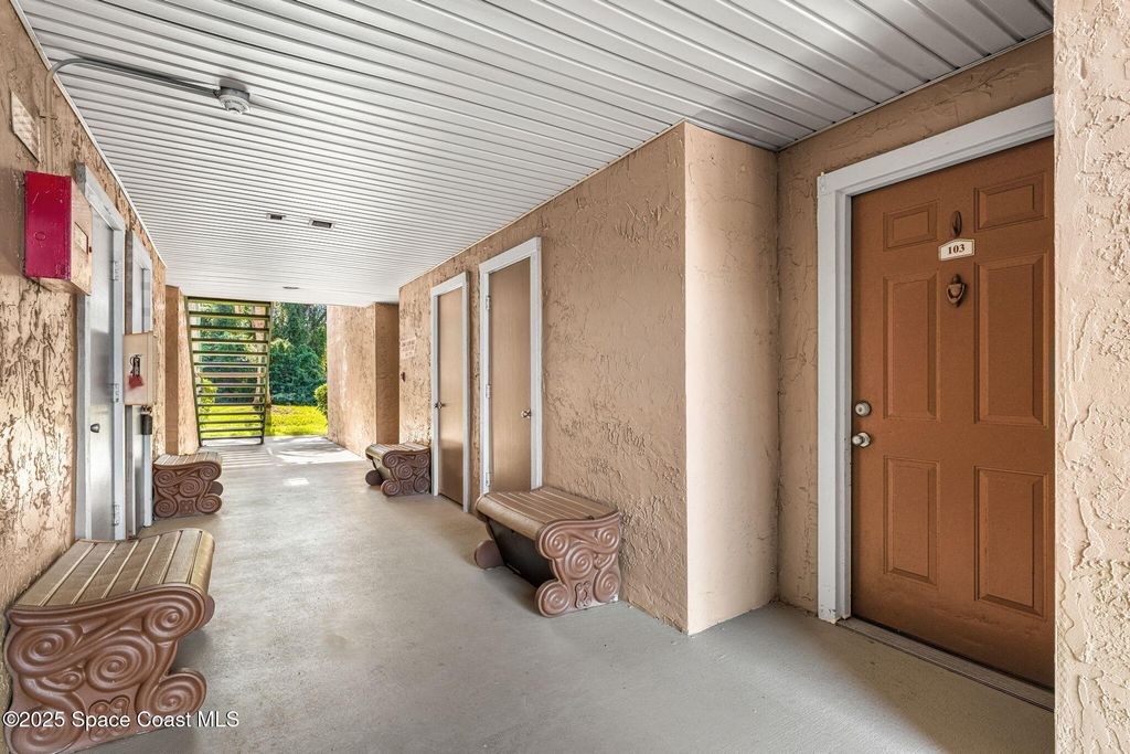 7667 N Wickham Road 103, Melbourne, FL 32940